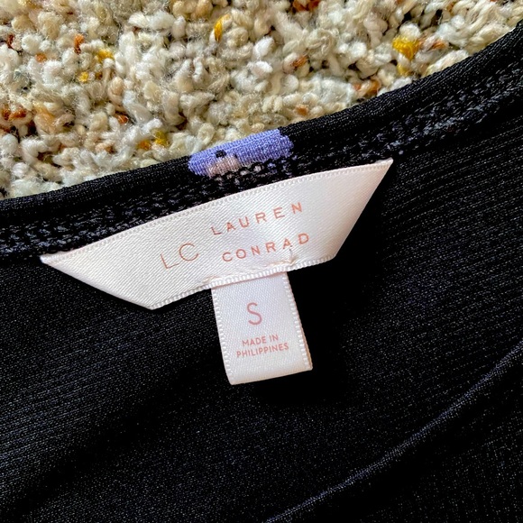 LC Lauren Conrad cold shoulder black floral dress - Picture 2 of 2